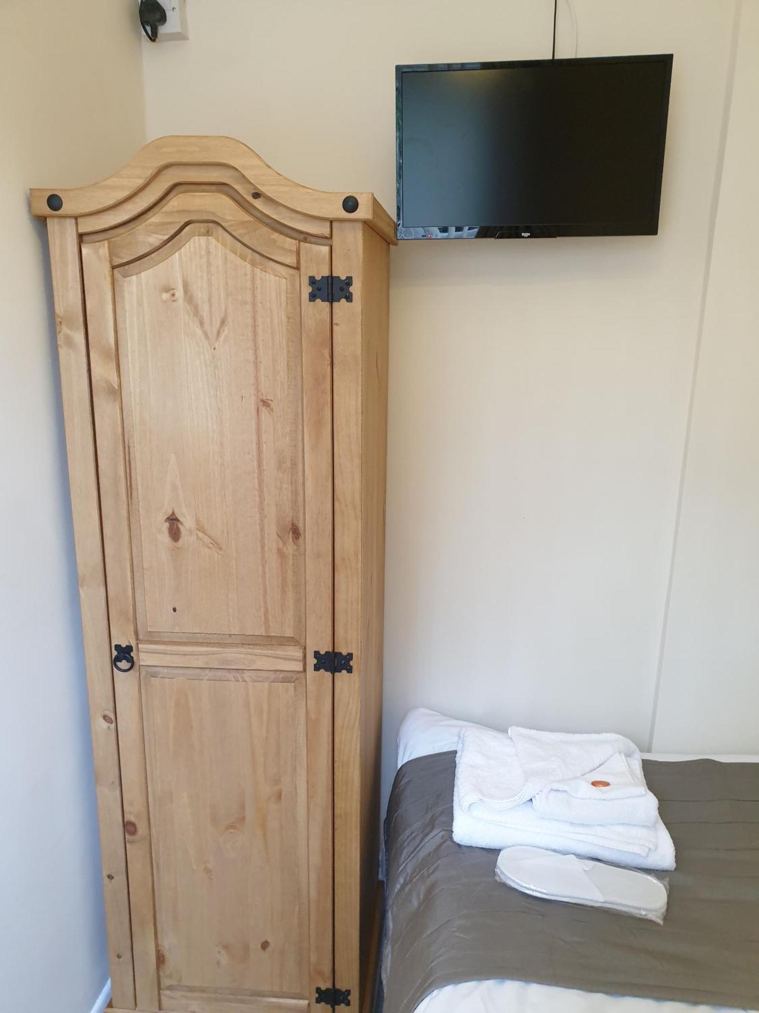 Appletorre House Holiday Flats - Pet Friendly And Private Parking Torquay Room photo